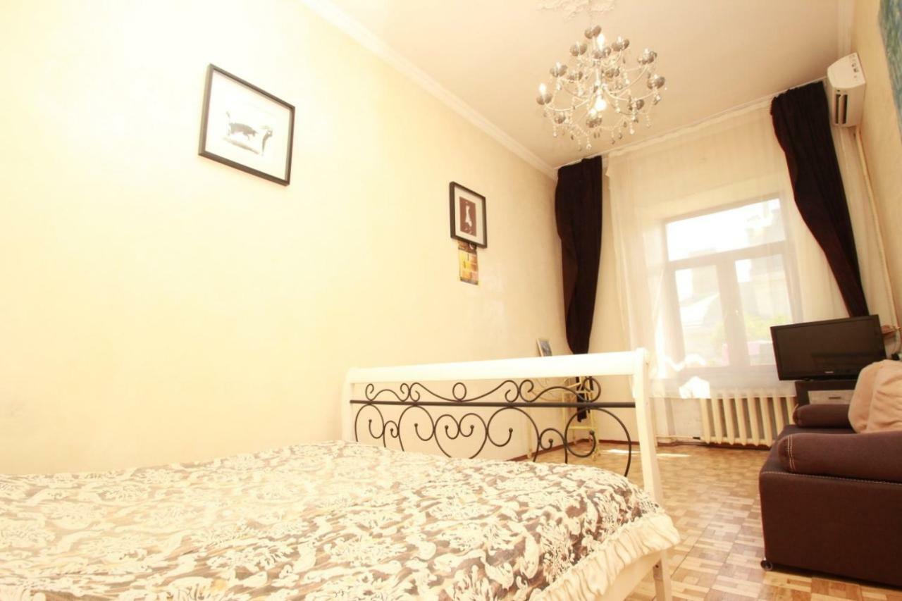 Apartmens Near Opera House Apartment Odessa Room photo